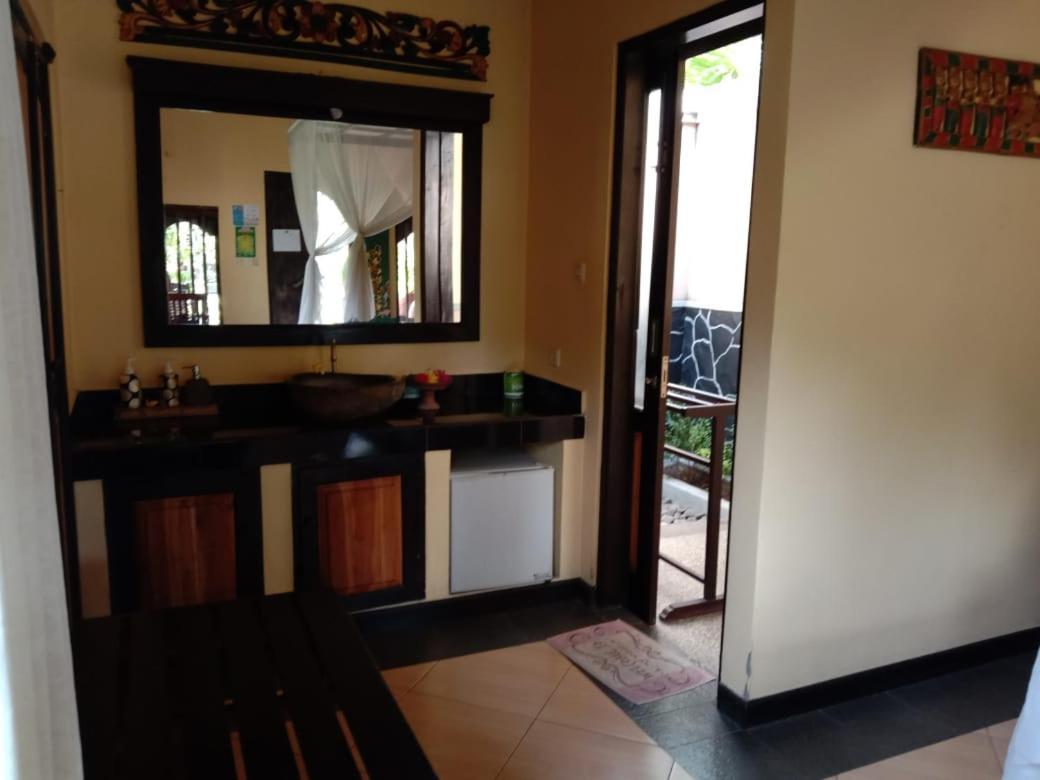 Tirta Sari Bungalow Pemuteran  Ngoại thất bức ảnh