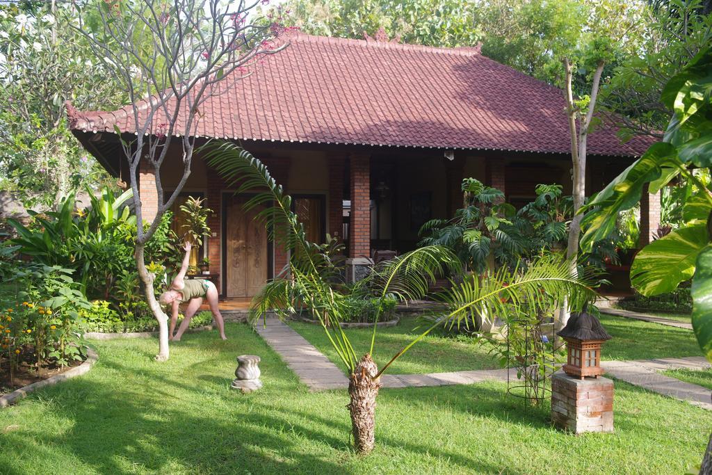 Tirta Sari Bungalow Hotel Pemuteran  Ngoại thất bức ảnh